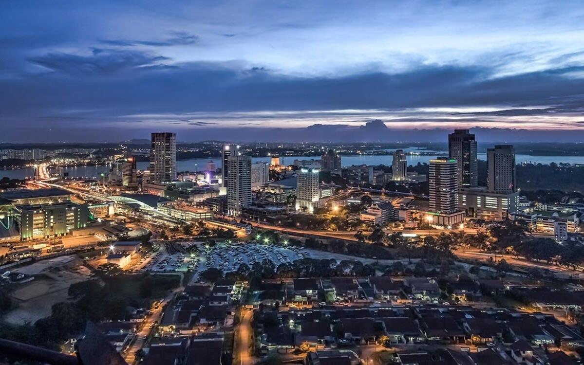 Modern, High Floor Suasana Suites 05 In Jb Johor Bahru Luaran gambar